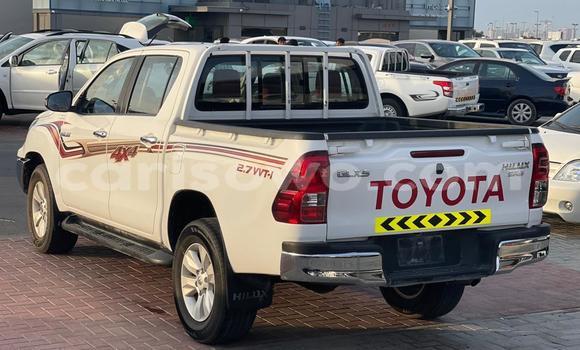 Acheter Import Voiture Toyota Hilux Blanc à Cotonou, Benin Acheter Import Voiture Toyota Hilux Blanc à Cotonou, Benin