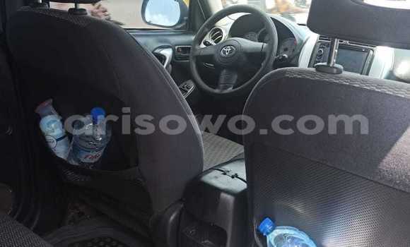 Acheter Occasion Voiture Toyota RAV4 Gris à Cotonou, Benin Acheter Occasion Voiture Toyota RAV4 Gris à Cotonou, Benin