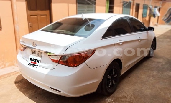 Acheter Occasion Voiture Hyundai Sonata Blanc à Cotonou, Benin Acheter Occasion Voiture Hyundai Sonata Blanc à Cotonou, Benin