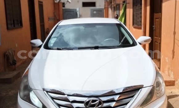 Acheter Occasion Voiture Hyundai Sonata Blanc à Cotonou, Benin Acheter Occasion Voiture Hyundai Sonata Blanc à Cotonou, Benin