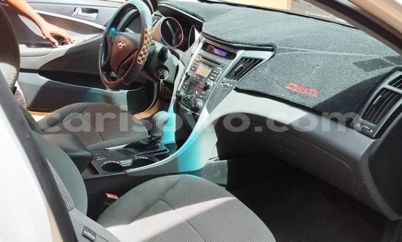 Acheter Occasion Voiture Hyundai Sonata Blanc à Cotonou, Benin Acheter Occasion Voiture Hyundai Sonata Blanc à Cotonou, Benin