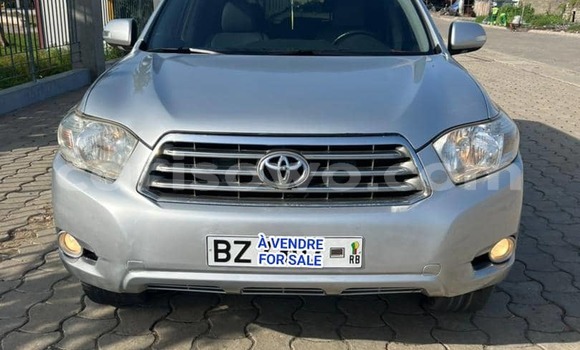 Buy Used Toyota Highlander Silver Car in Cotonou in Benign