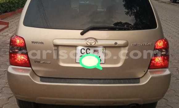 Acheter Occasion Voiture Toyota Highlander Gris à Cotonou, Benin Acheter Occasion Voiture Toyota Highlander Gris à Cotonou, Benin