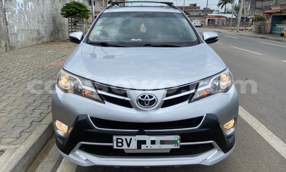 Ra Àlòkù Toyota RAV4 Silver Ọkọ̀ in Cotonou ni Benin Ra Àlòkù Toyota RAV4 Silver Ọkọ̀ in Cotonou ni Benin