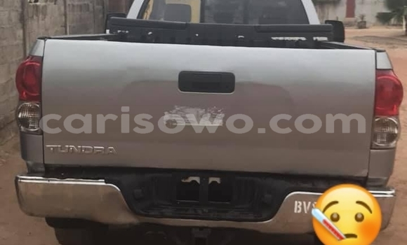 Acheter Occasion Voiture Toyota Tundra Gris à Cotonou, Benin Acheter Occasion Voiture Toyota Tundra Gris à Cotonou, Benin