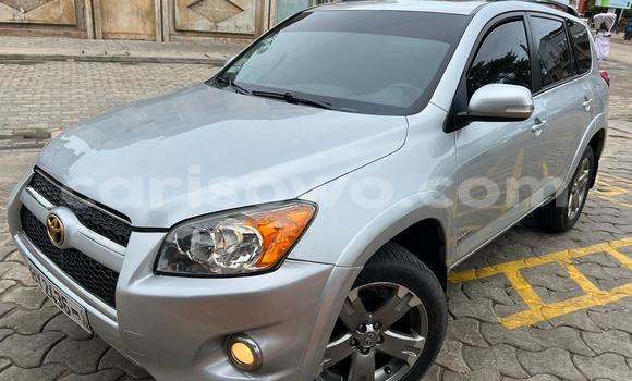 Acheter Occasion Voiture Toyota RAV4 Gris à Cotonou, Benin Acheter Occasion Voiture Toyota RAV4 Gris à Cotonou, Benin