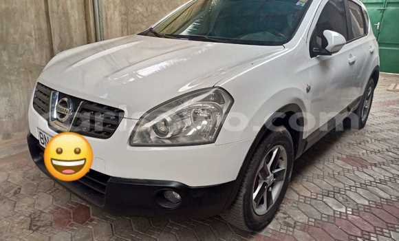 Acheter Occasion Voiture Nissan Qashqai Blanc à Cotonou, Benin Acheter Occasion Voiture Nissan Qashqai Blanc à Cotonou, Benin