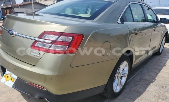 Sayi Na hannu Ford Taurus Azurfa Mota in Cotonou a Benin Sayi Na hannu Ford Taurus Azurfa Mota in Cotonou a Benin