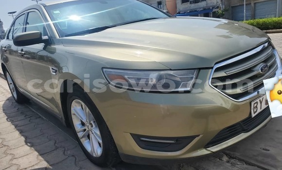 Sayi Na hannu Ford Taurus Azurfa Mota in Cotonou a Benin Sayi Na hannu Ford Taurus Azurfa Mota in Cotonou a Benin