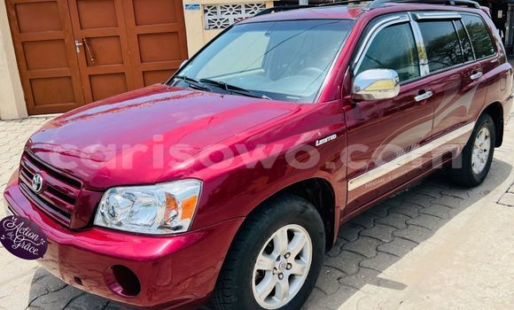Acheter Occasion Voiture Toyota Highlander Rouge à Cotonou, Benin Acheter Occasion Voiture Toyota Highlander Rouge à Cotonou, Benin