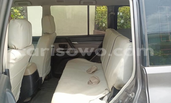 Ra Àlòkù Mitsubishi Pajero Silver Ọkọ̀ in Cotonou ni Benin Ra Àlòkù Mitsubishi Pajero Silver Ọkọ̀ in Cotonou ni Benin