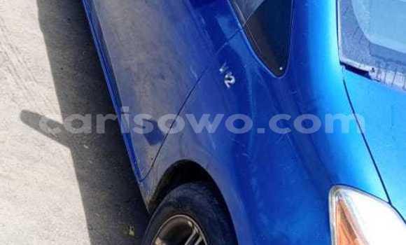 Acheter Occasion Voiture Toyota Yaris Bleu à Cotonou, Benin Acheter Occasion Voiture Toyota Yaris Bleu à Cotonou, Benin