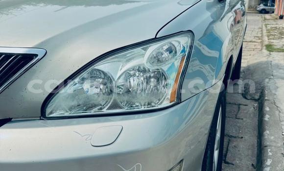 Acheter Import Voiture Lexus RX 330 Vert à Cotonou, Benin Acheter Import Voiture Lexus RX 330 Vert à Cotonou, Benin