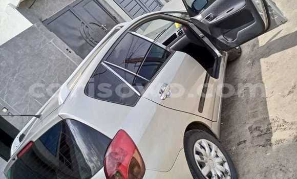 Ra Àlòkù Toyota Corolla Verso Silver Ọkọ̀ in Cotonou ni Benin Ra Àlòkù Toyota Corolla Verso Silver Ọkọ̀ in Cotonou ni Benin