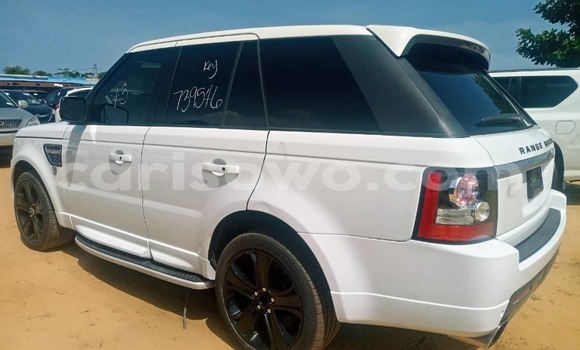 Sayi Na hannu Range Rover Evoque White Mota in Cotonou a Benin Sayi Na hannu Range Rover Evoque White Mota in Cotonou a Benin