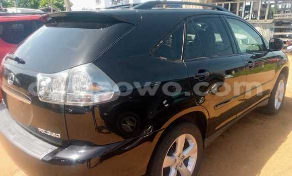 Sayi Na hannu Lexus RX 330 Black Mota in Cotonou a Benin Sayi Na hannu Lexus RX 330 Black Mota in Cotonou a Benin