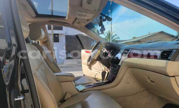 Sayi Na hannu Lexus ES 300 Black Mota in Cotonou a Benin Sayi Na hannu Lexus ES 300 Black Mota in Cotonou a Benin