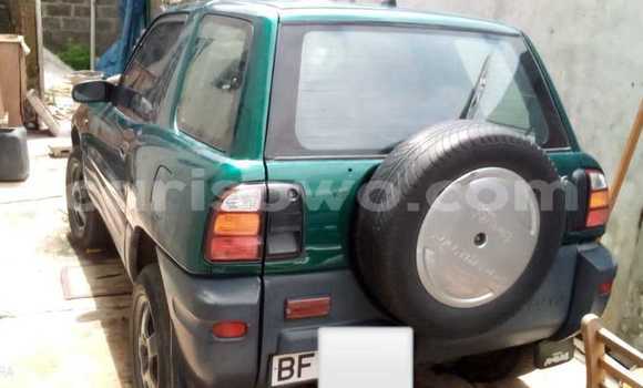 Sayi Na hannu Toyota RAV4 Green Mota in Cotonou a Benin Sayi Na hannu Toyota RAV4 Green Mota in Cotonou a Benin