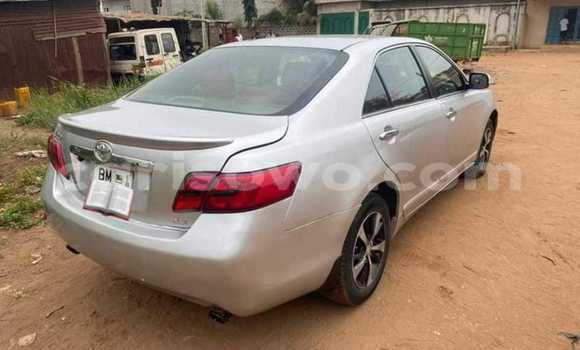 Sayi Na hannu Toyota Camry Azurfa Mota in Cotonou a Benin Sayi Na hannu Toyota Camry Azurfa Mota in Cotonou a Benin