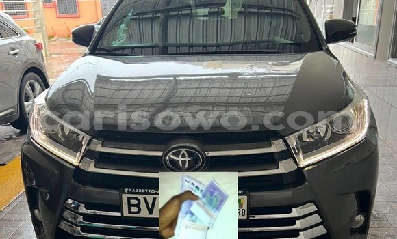 Acheter Occasion Voiture Toyota Highlander Gris à Cotonou, Benin Acheter Occasion Voiture Toyota Highlander Gris à Cotonou, Benin