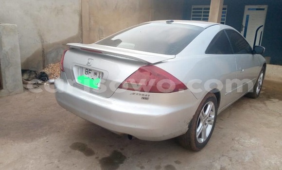 Acheter Occasion Voiture Honda Accord Gris à Cotonou, Benin Acheter Occasion Voiture Honda Accord Gris à Cotonou, Benin