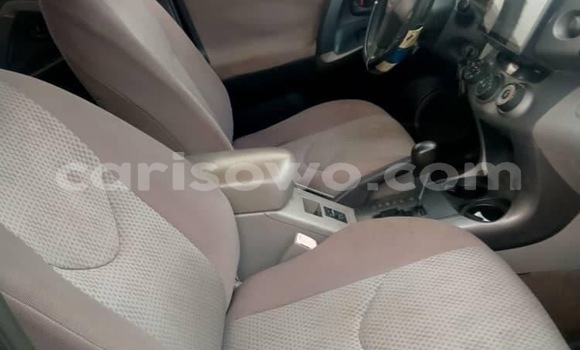 Acheter Import Voiture Toyota Camry Blanc à Cotonou, Benin