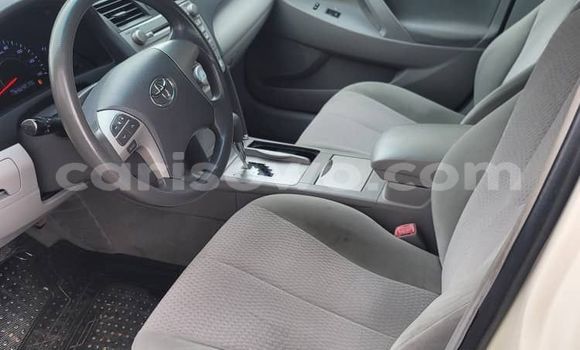 Acheter Import Voiture Toyota Camry Blanc à Cotonou, Benin Acheter Import Voiture Toyota Camry Blanc à Cotonou, Benin