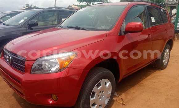 Acheter Occasion Voiture Toyota RAV4 Rouge à Cotonou, Benin