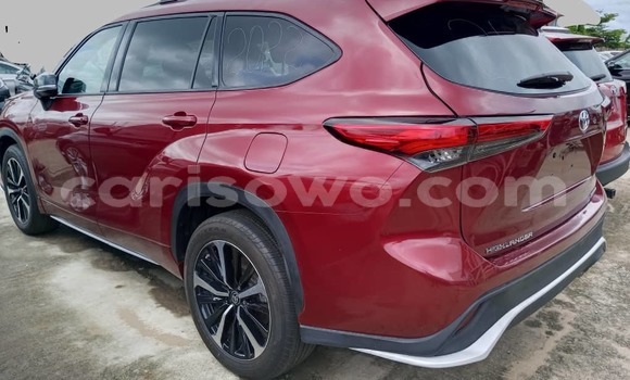 Sayi Sabo Toyota Highlander Red Mota in Cotonou a Benin Sayi Sabo Toyota Highlander Red Mota in Cotonou a Benin