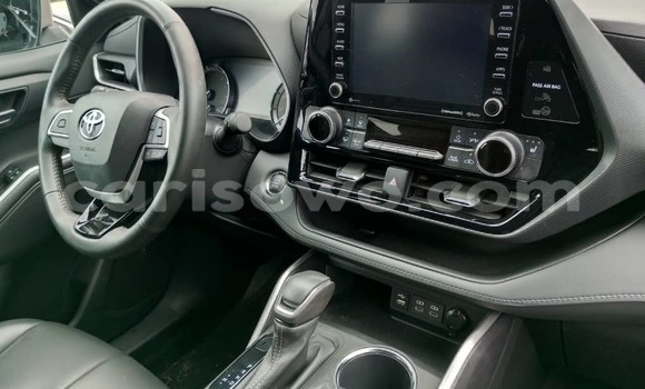 Sayi Sabo Toyota Highlander Red Mota in Cotonou a Benin Sayi Sabo Toyota Highlander Red Mota in Cotonou a Benin