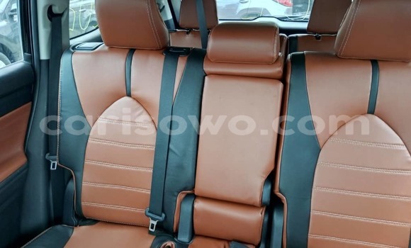 Sayi Na hannu Toyota Highlander Sauran Mota in Cotonou a Benin Sayi Na hannu Toyota Highlander Sauran Mota in Cotonou a Benin