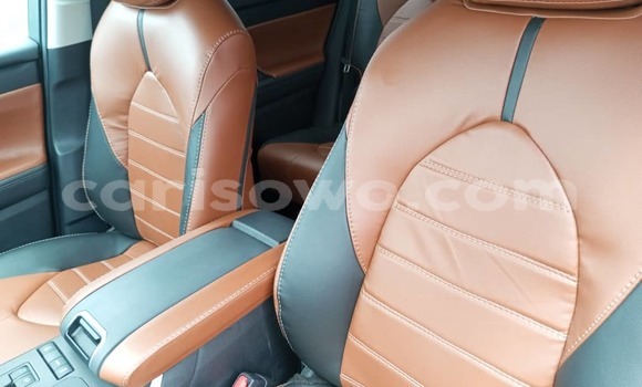 Sayi Na hannu Toyota Highlander Sauran Mota in Cotonou a Benin Sayi Na hannu Toyota Highlander Sauran Mota in Cotonou a Benin