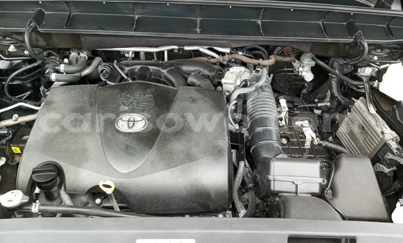 Sayi Na hannu Toyota Highlander Sauran Mota in Cotonou a Benin Sayi Na hannu Toyota Highlander Sauran Mota in Cotonou a Benin