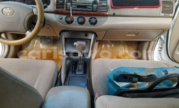 Sayi Na hannu Toyota Camry White Mota in Cotonou a Benin Sayi Na hannu Toyota Camry White Mota in Cotonou a Benin