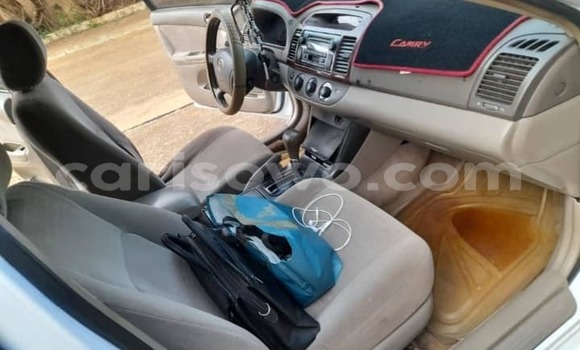 Sayi Na hannu Toyota Camry White Mota in Cotonou a Benin Sayi Na hannu Toyota Camry White Mota in Cotonou a Benin
