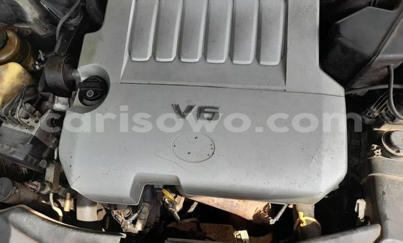 Buy Used Toyota Avalon White Car in Cotonou in Benign Buy Used Toyota Avalon White Car in Cotonou in Benign