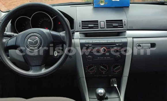 Sayi Na hannu Mazda 3 Azurfa Mota in Cotonou a Benin