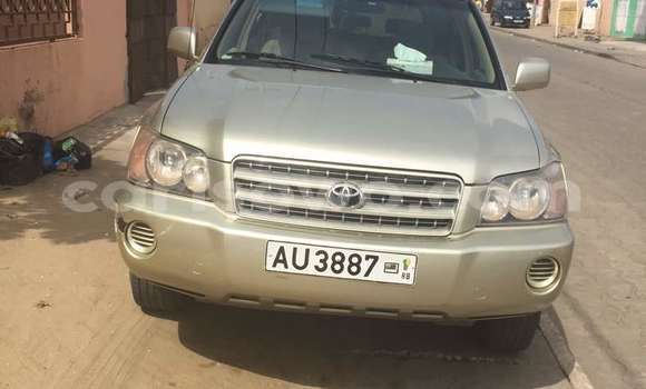 Acheter Occasion Voiture Toyota Highlander Beige à Cotonou, Benin Acheter Occasion Voiture Toyota Highlander Beige à Cotonou, Benin