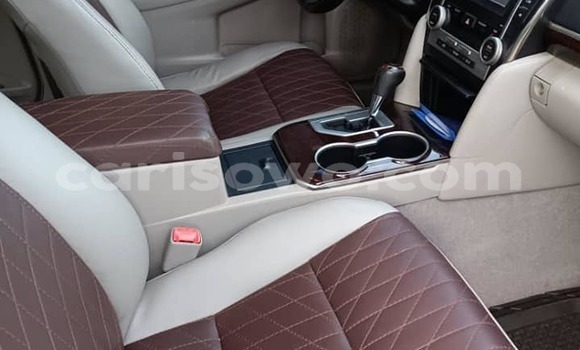 Sayi Na hannu Toyota Camry White Mota in Cotonou a Benin Sayi Na hannu Toyota Camry White Mota in Cotonou a Benin
