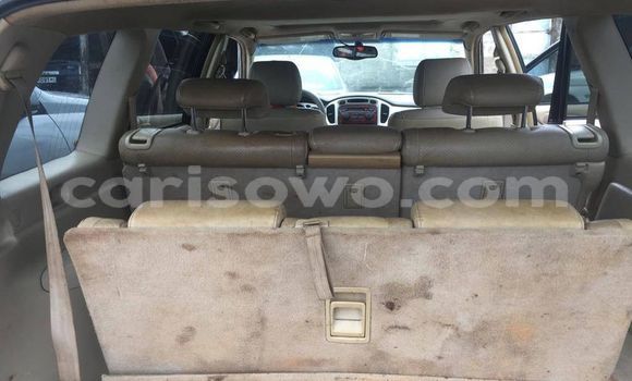 Ra Àlòkù Toyota Highlander Miiran Ọkọ̀ in Cotonou ni Benin Ra Àlòkù Toyota Highlander Miiran Ọkọ̀ in Cotonou ni Benin