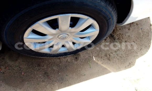 Acheter Occasion Voiture Toyota Corolla Blanc à Cotonou, Benin