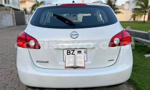 Buy Used Nissan Rogue White Car in Cotonou in Benign Buy Used Nissan Rogue White Car in Cotonou in Benign