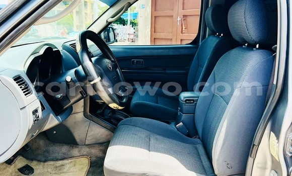 Sayi Na hannu Nissan Frontier Black Mota in Cotonou a Benin Sayi Na hannu Nissan Frontier Black Mota in Cotonou a Benin