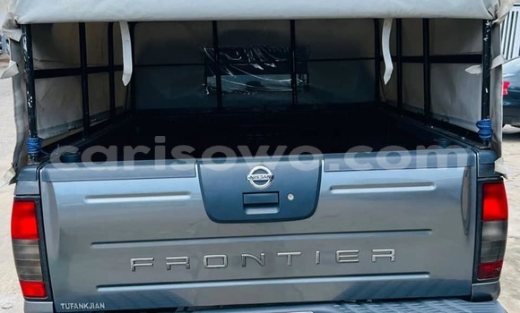 Sayi Na hannu Nissan Frontier Black Mota in Cotonou a Benin Sayi Na hannu Nissan Frontier Black Mota in Cotonou a Benin