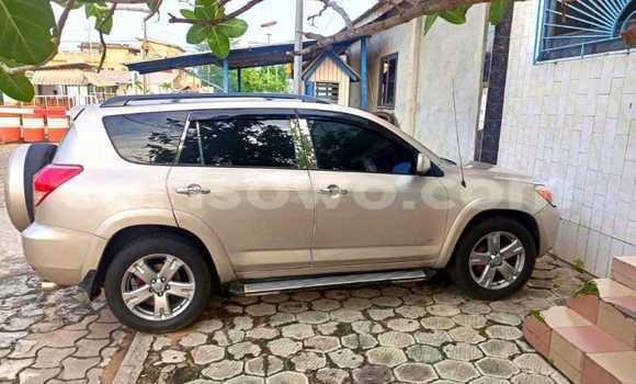 Buy Used Toyota RAV4 Beige Car in Cotonou in Benign
