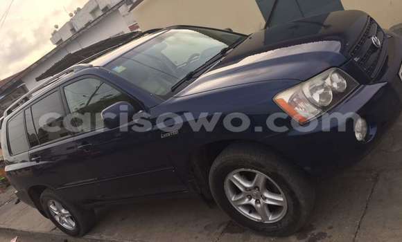 Acheter Occasion Voiture Toyota Highlander Bleu à Cotonou, Benin Acheter Occasion Voiture Toyota Highlander Bleu à Cotonou, Benin