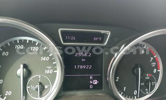 Acheter Occasion Voiture Mercedes-Benz ML–Class Blanc à Cotonou, Benin Acheter Occasion Voiture Mercedes-Benz ML–Class Blanc à Cotonou, Benin