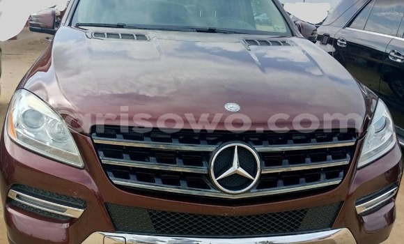 Sayi Na hannu Mercedes-Benz ML–Class Red Mota in Cotonou a Benin Sayi Na hannu Mercedes-Benz ML–Class Red Mota in Cotonou a Benin
