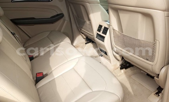 Sayi Na hannu Mercedes-Benz ML–Class Red Mota in Cotonou a Benin Sayi Na hannu Mercedes-Benz ML–Class Red Mota in Cotonou a Benin