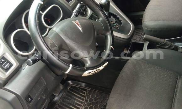 Buy Used Pontiac Vibe White Car in Cotonou in Benign